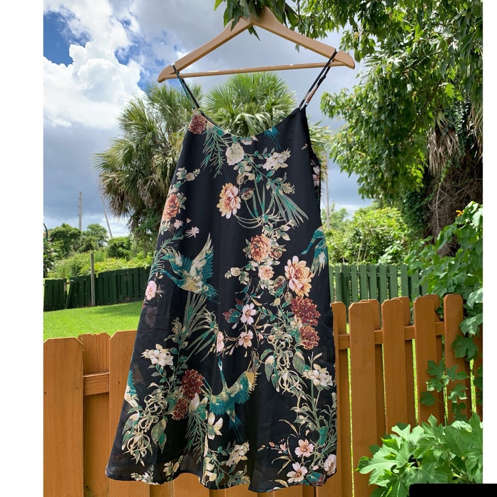 Short floral black a strappy dress